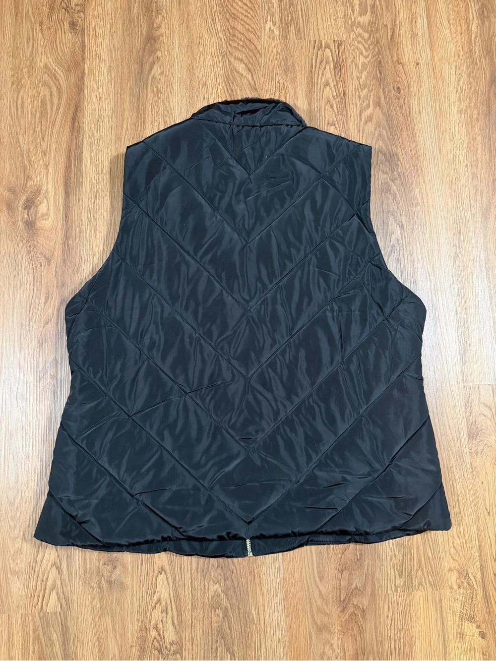 Michael Kors Women’s Black Quilted Vest with Faux Fur Collar